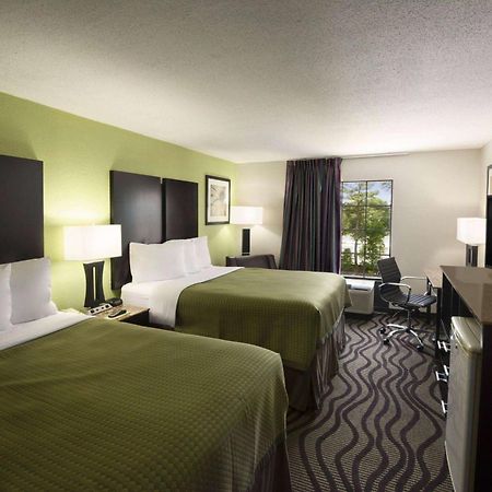 Days Inn By Wyndham Rome Downtown Exterior foto